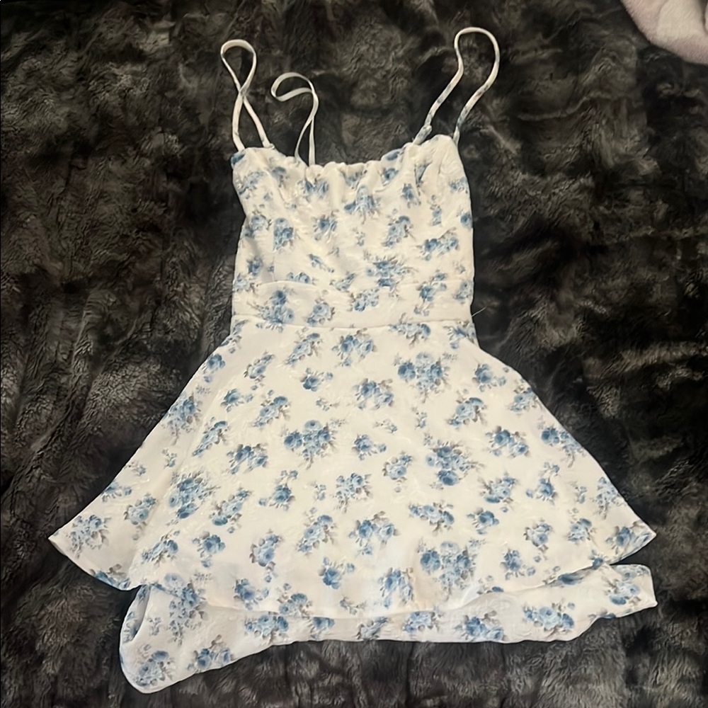 Windsor White and Blue Floral Dress